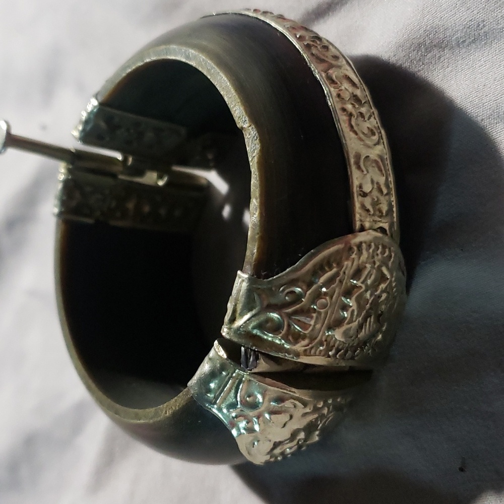 Antique bracelets handmade animal horn bracelet